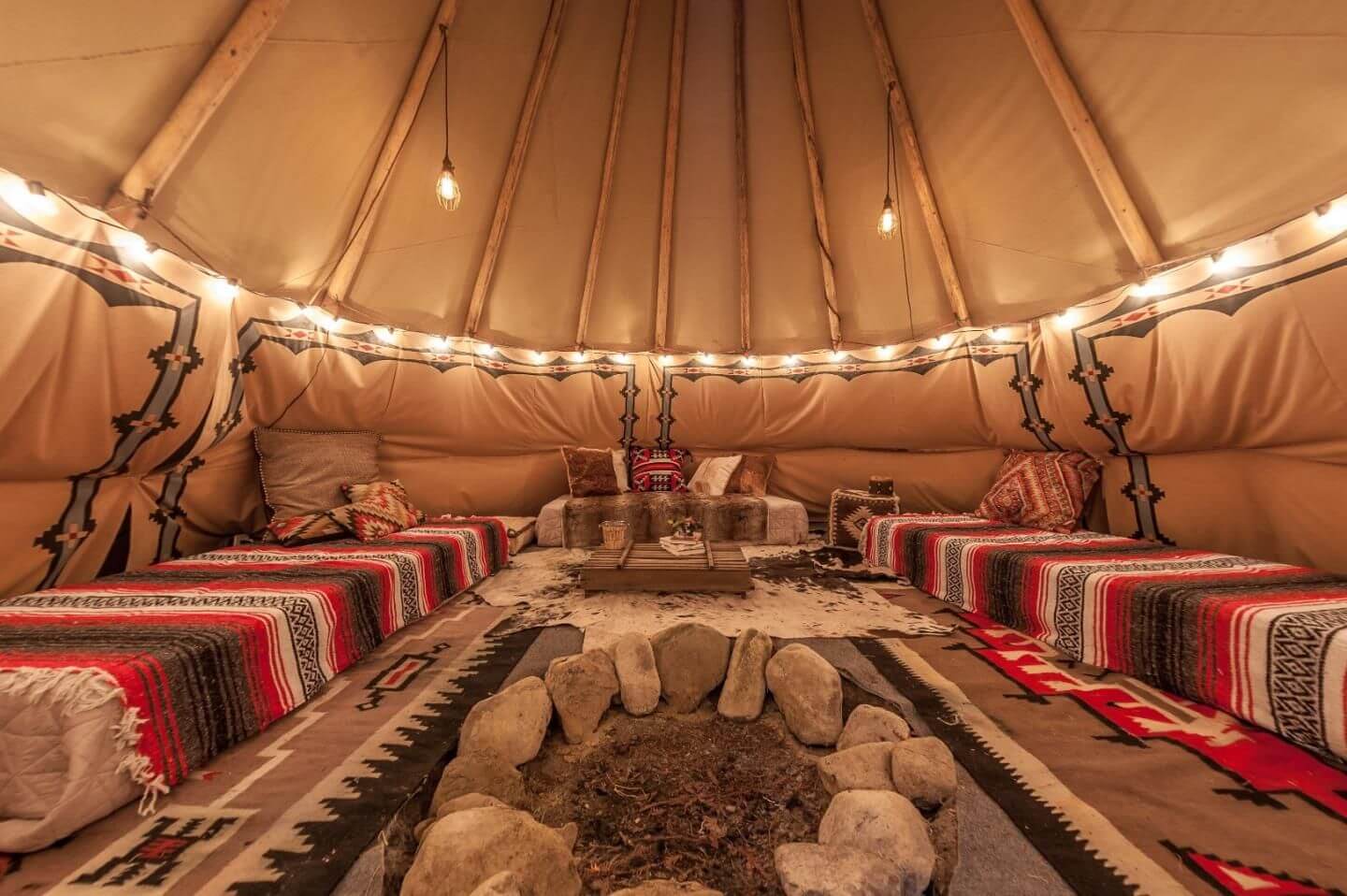 1636332896_37-na-dache-pro-p-yurta-iznutri-foto-37 1636332896_37-na-dache-pro-p-yurta-iznutri-foto-37