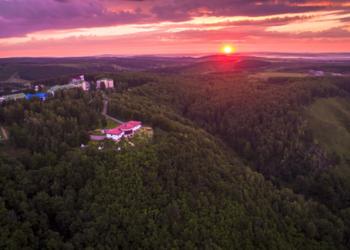 Этно-глэмпинг за 29 млн рублей появится в геопарке «Янган-Тау»